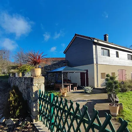 Maison Entre Campagne Et Foret Aspret-Sarrat Exterior photo