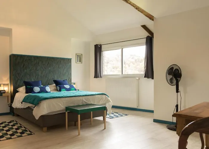 Maison Entre Campagne Et Foret